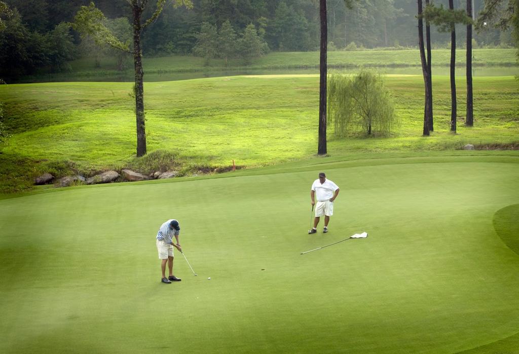moores-mill-club-2