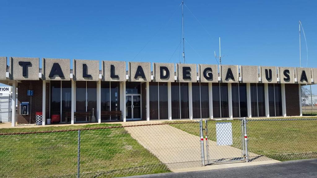 talladega-municipal-airport-1