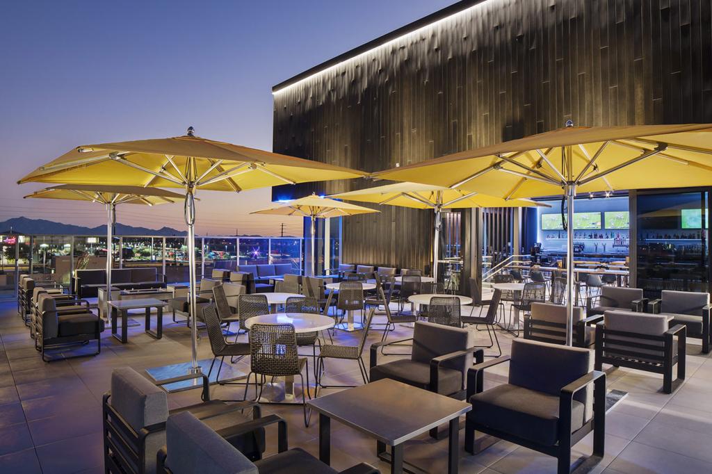 topgolf-glendale-9