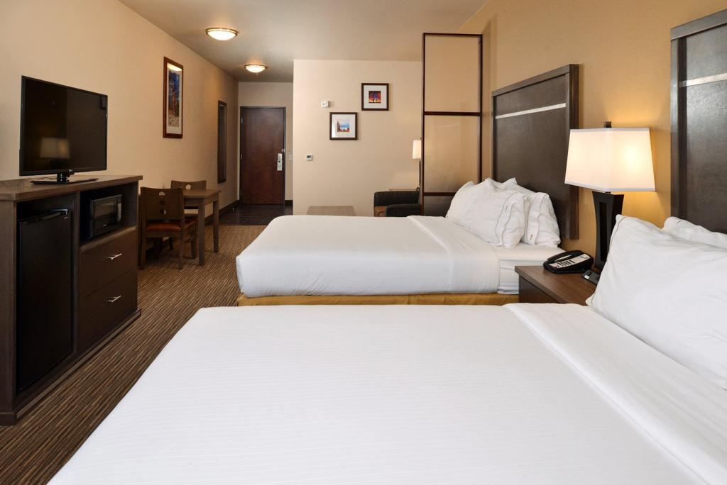 holiday-inn-express-suites-globe-by-ihg-2