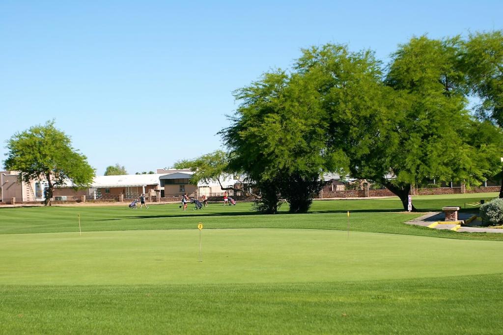 foothills-par-3-golf-4