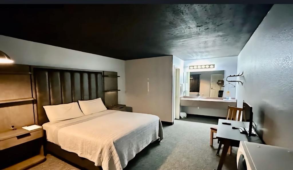 dequeen-country-club-and-motel-2