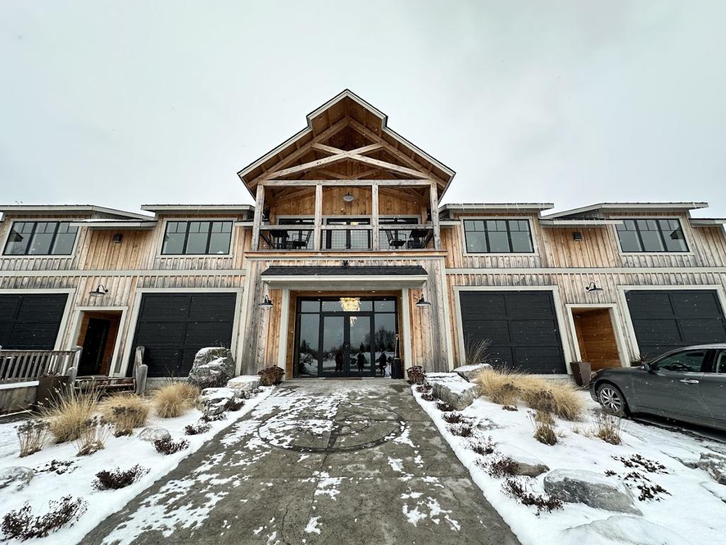 the-albatross-club-1755494686433