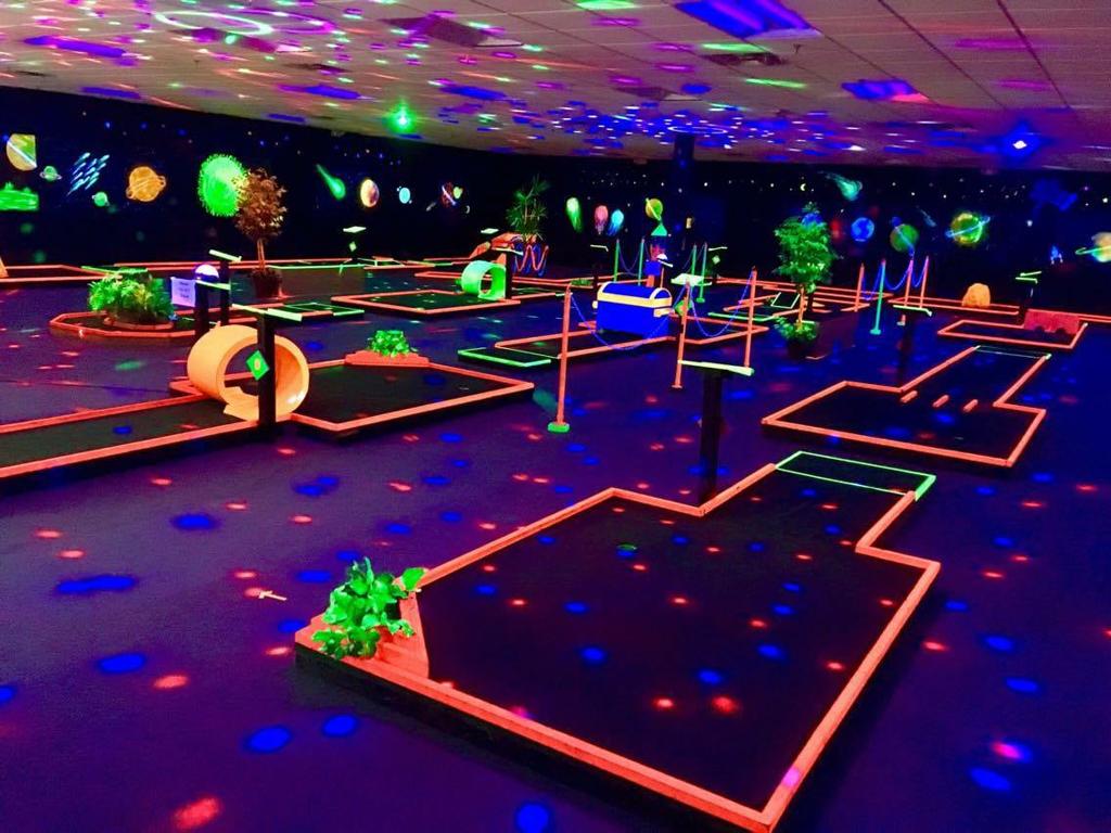 mini-golf-bungee-jump-1