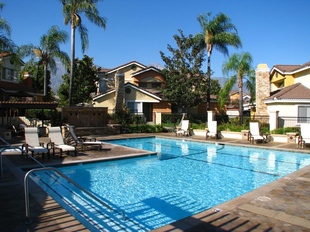 country-club-villas-terrace-apartment-homes-3