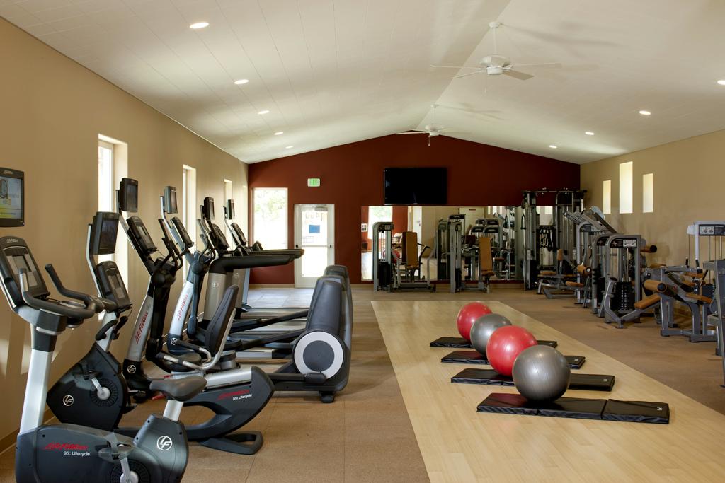 country-club-villas-terrace-apartment-homes-4