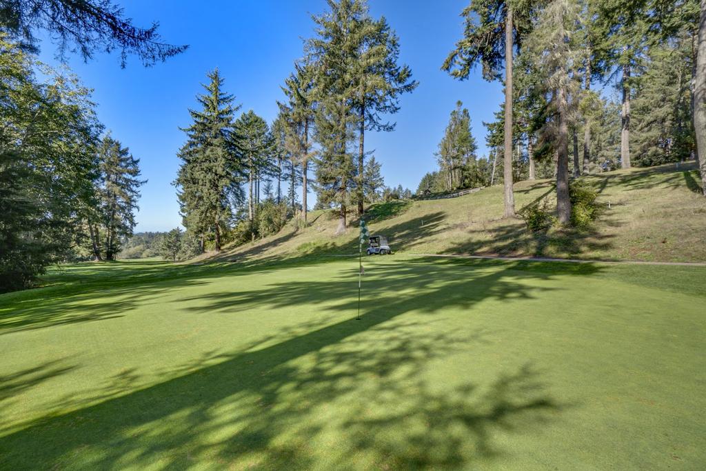 beau-pre-golf-course-1755476426398