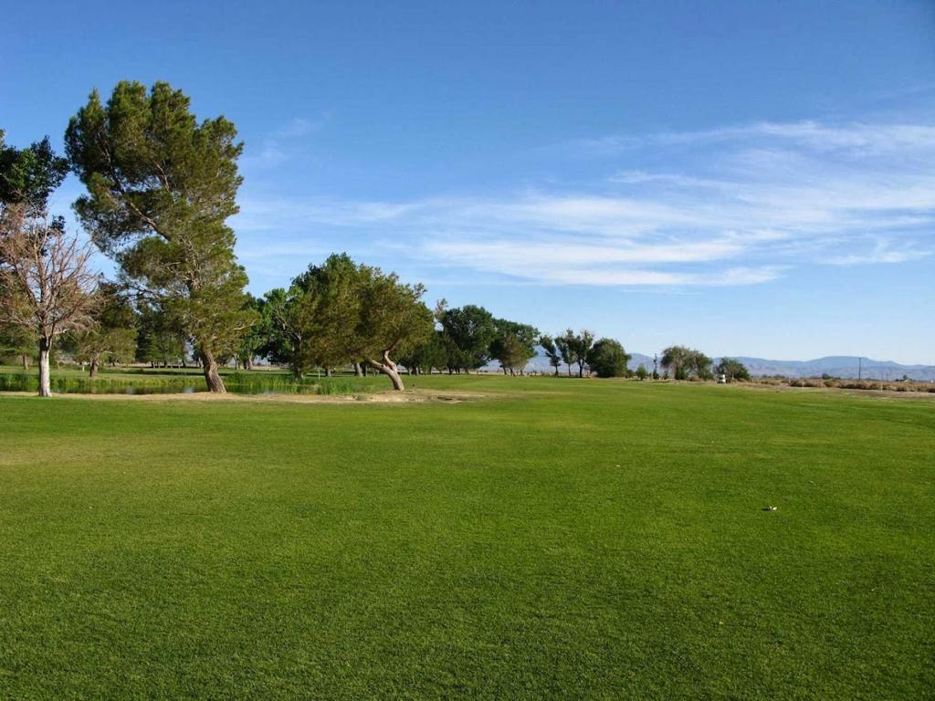 rancho-sierra-pro-shop-and-driving-range-5