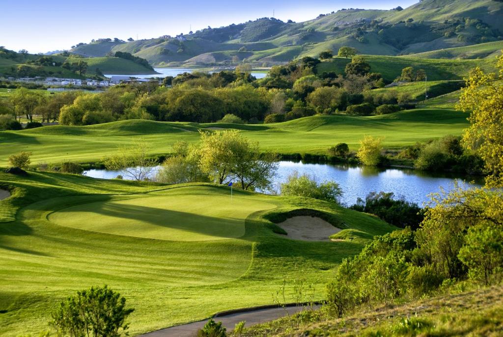 cinnabar-hills-golf-club-1755489757263