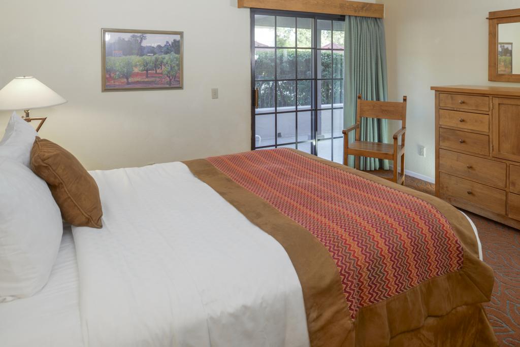 riviera-oaks-resort-racquet-club-4