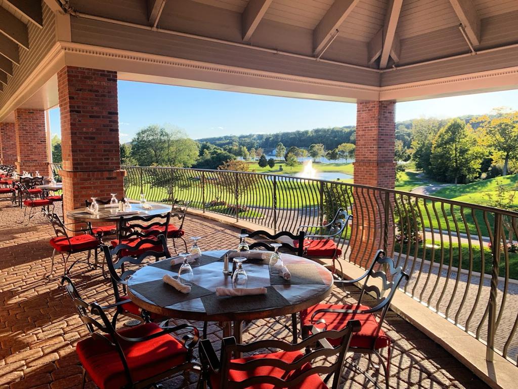 montys-river-grille-4