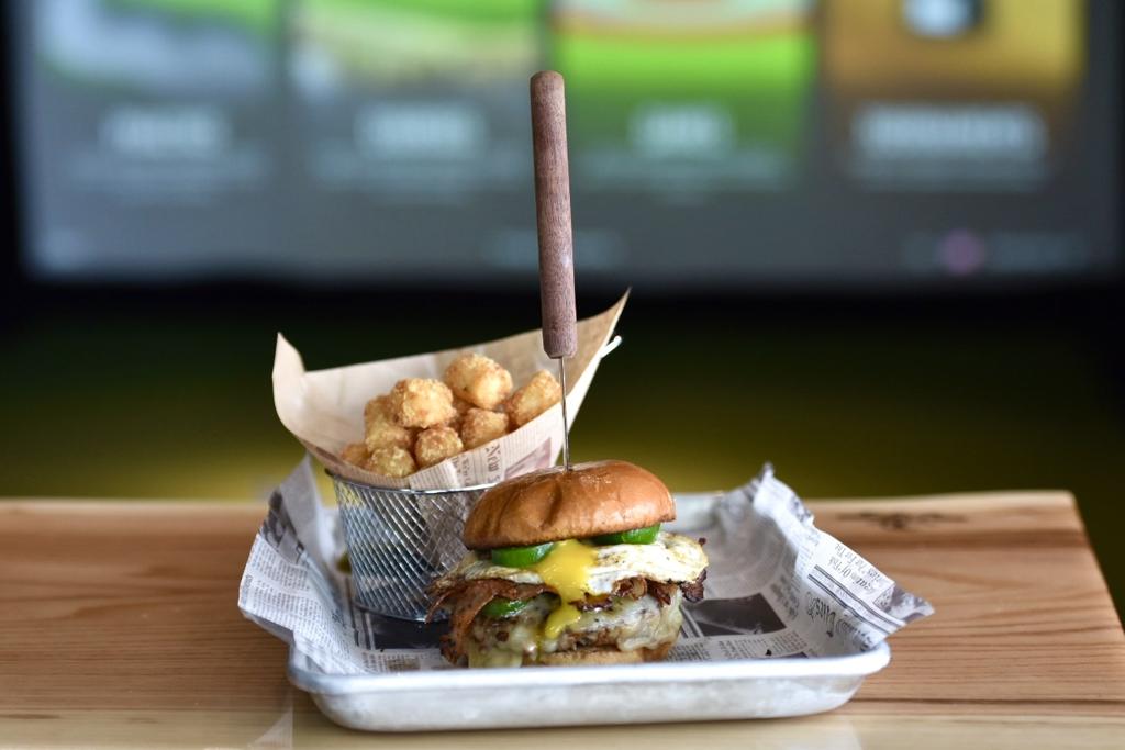 golf-lounge-18-1755480636978