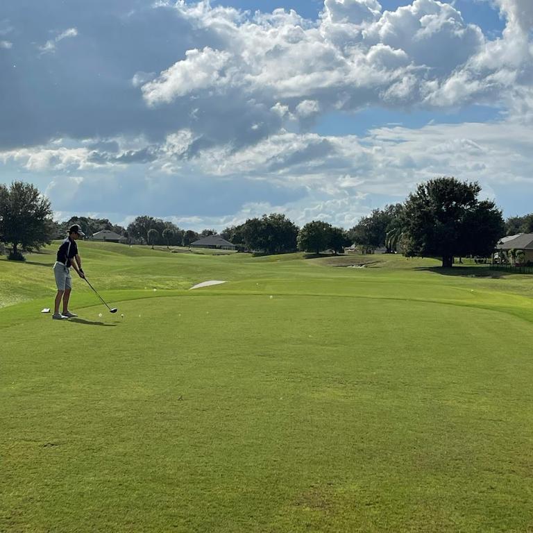 black-bear-golf-club-toptracer-range-restaurant-2