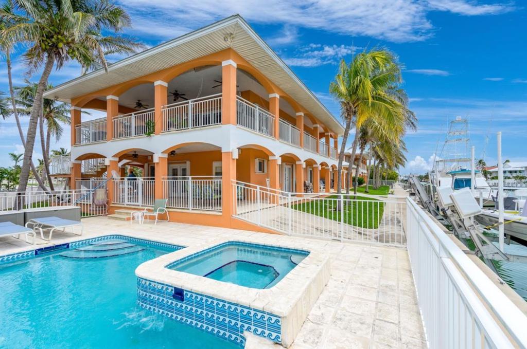 key-colony-beach-rentals-1
