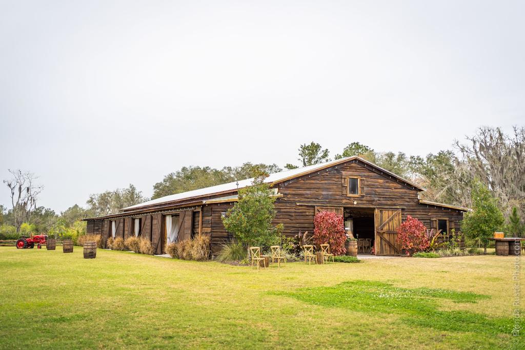 florida-rustic-barn-weddings-2