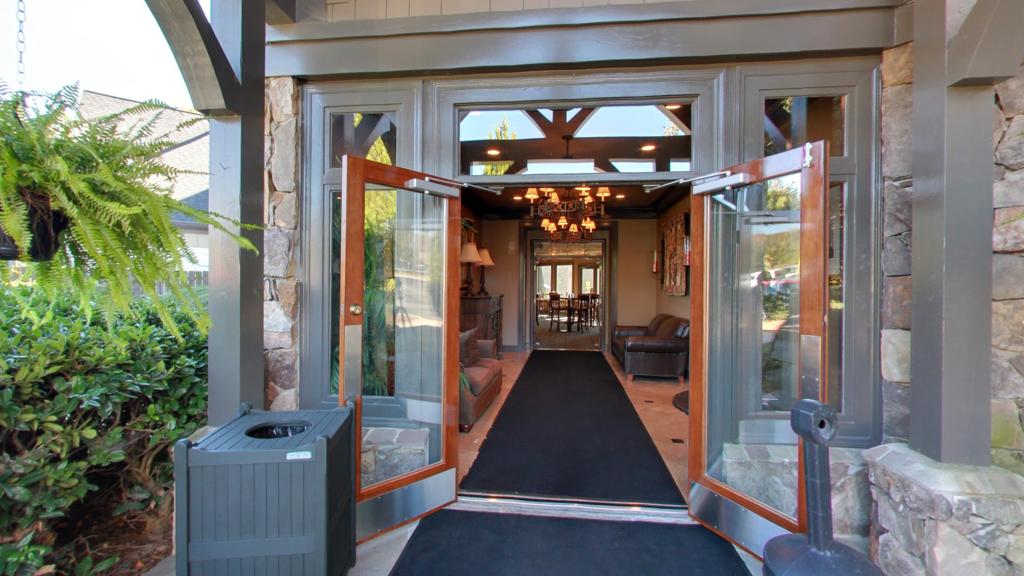 royal-lakes-golf-country-club-6