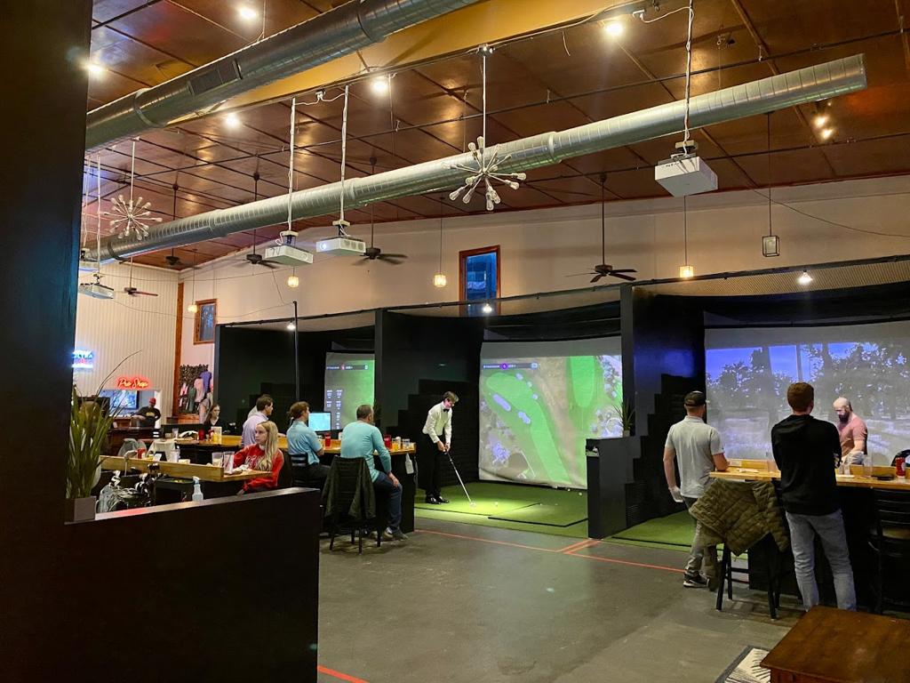 albatross-golf-sim-bar-2