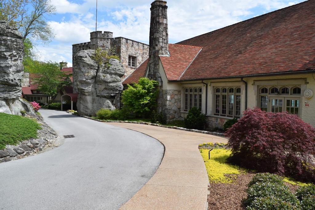 lookout-mountain-club-fairyland-clubhouse-1