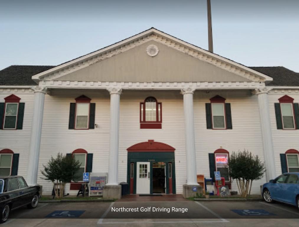 northcrest-golf-driving-range-pro-shop-simulator-indoor-golf-1