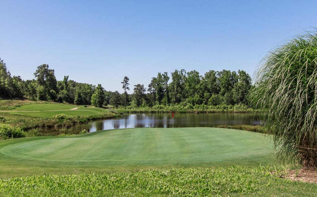 traditions-golf-and-country-club-1