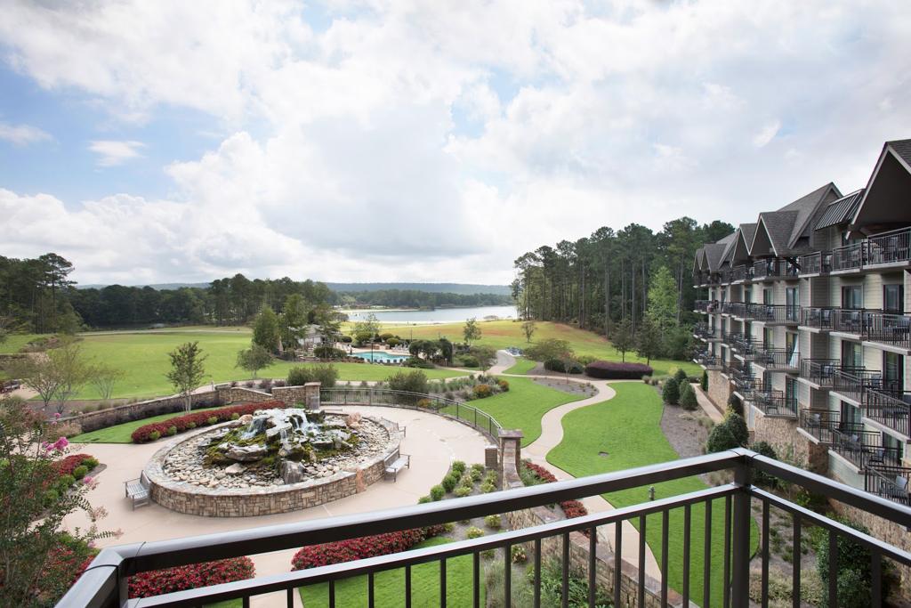 the-lodge-and-spa-at-callaway-gardens-1