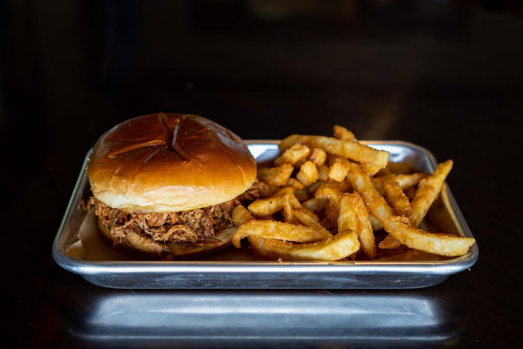 tavern-on-the-trail-4