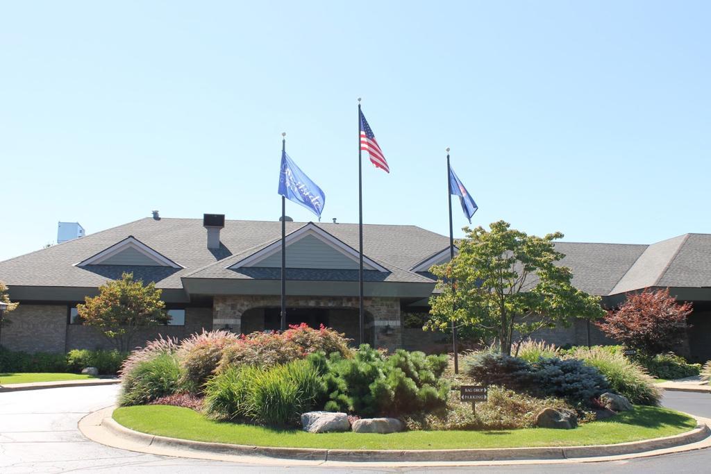 railside-golf-club-alder-iron-restaurant-1