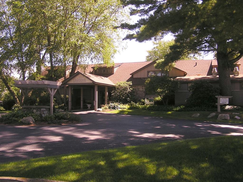 clearbrook-golf-club-public-member-play-1755470515447