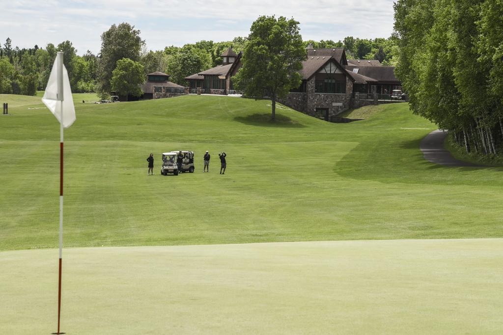 youngs-golf-recreation-dining-4