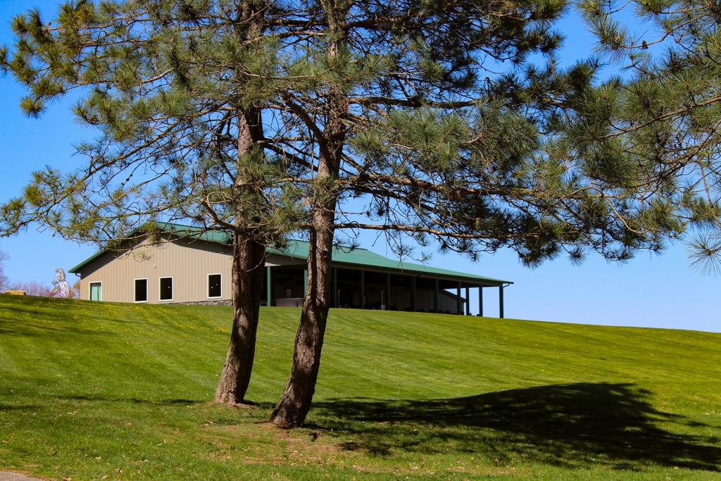 the-links-at-bowen-lake-golf-course-and-restaurant-2