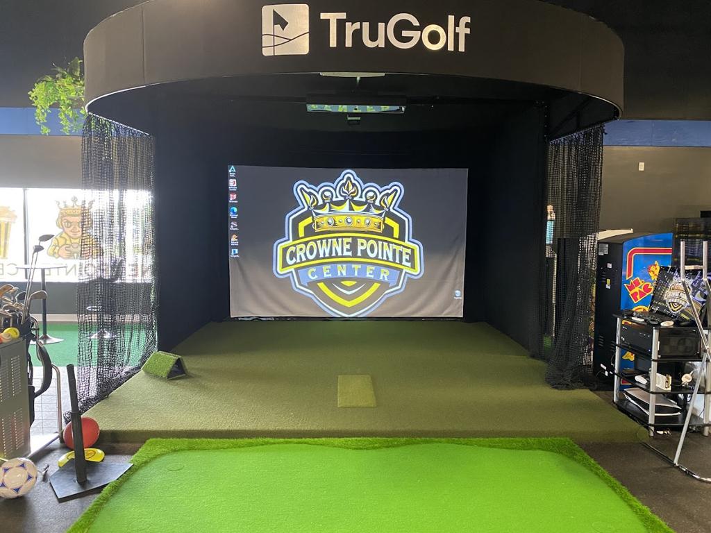 virtual-links-golf-clubhouse-at-crowne-pointe-center-2