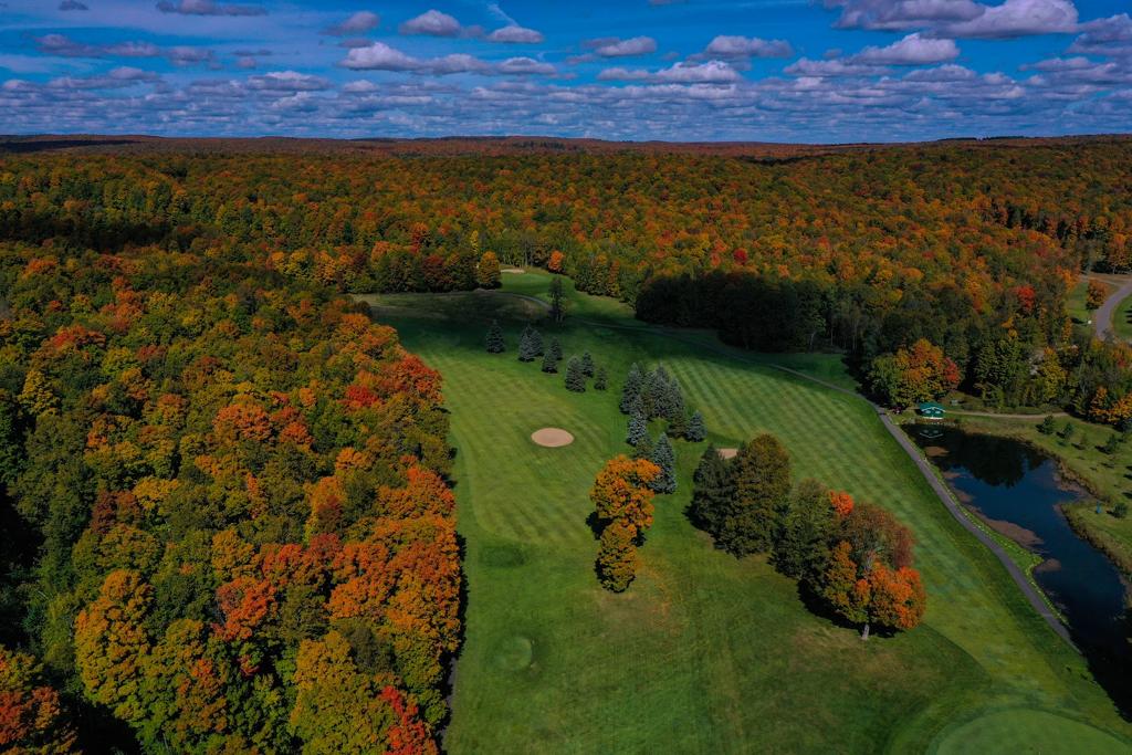 youngs-golf-recreation-dining-1