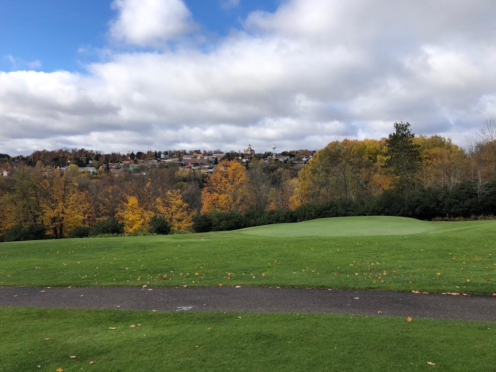 crystal-view-golf-course-chungs-bar-grill-1755477967043