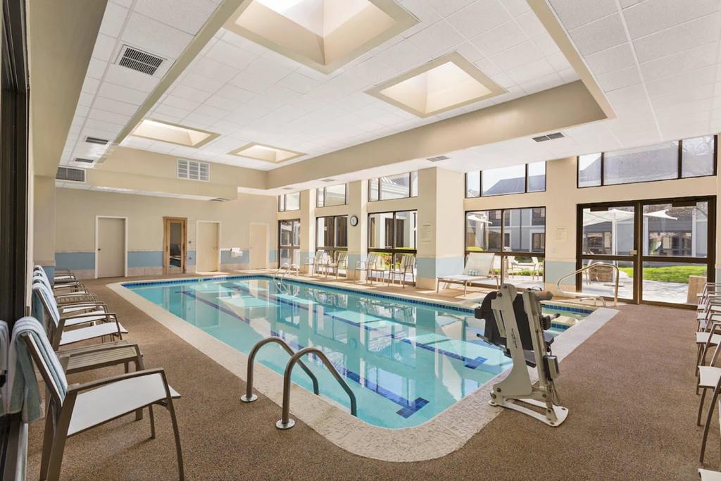 doubletree-by-hilton-detroit-novi-5