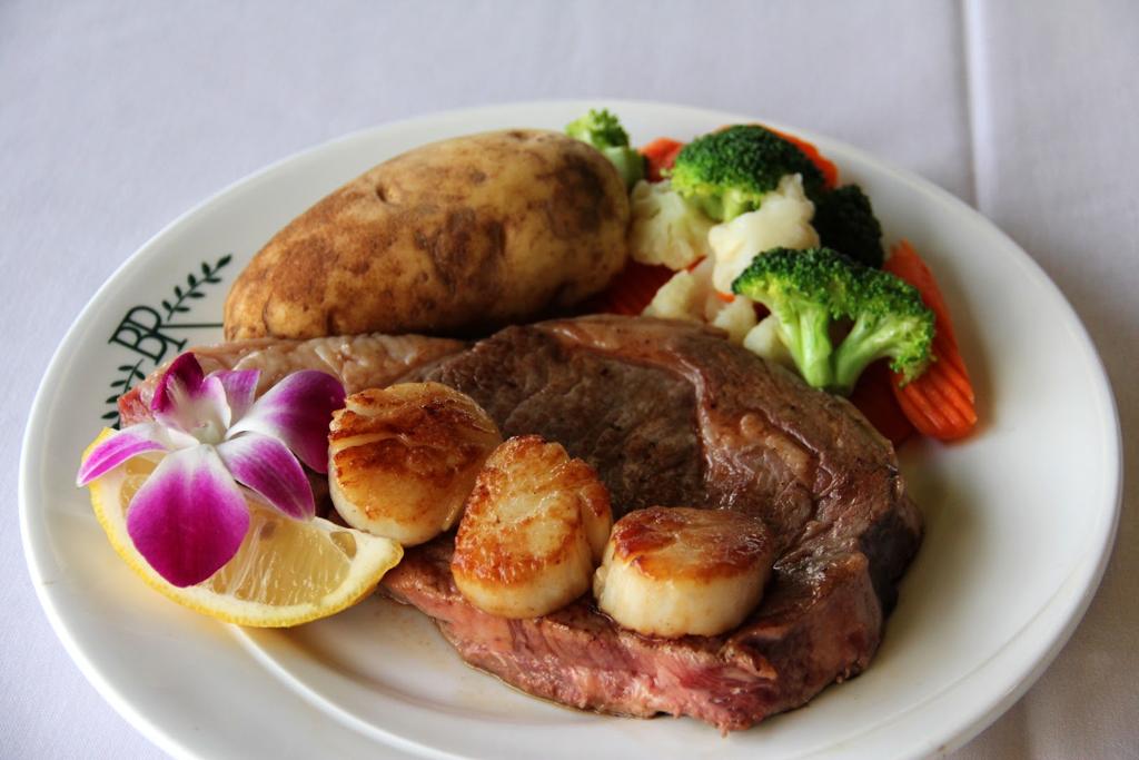 the-quarry-grill-at-bucks-run-golf-club-6