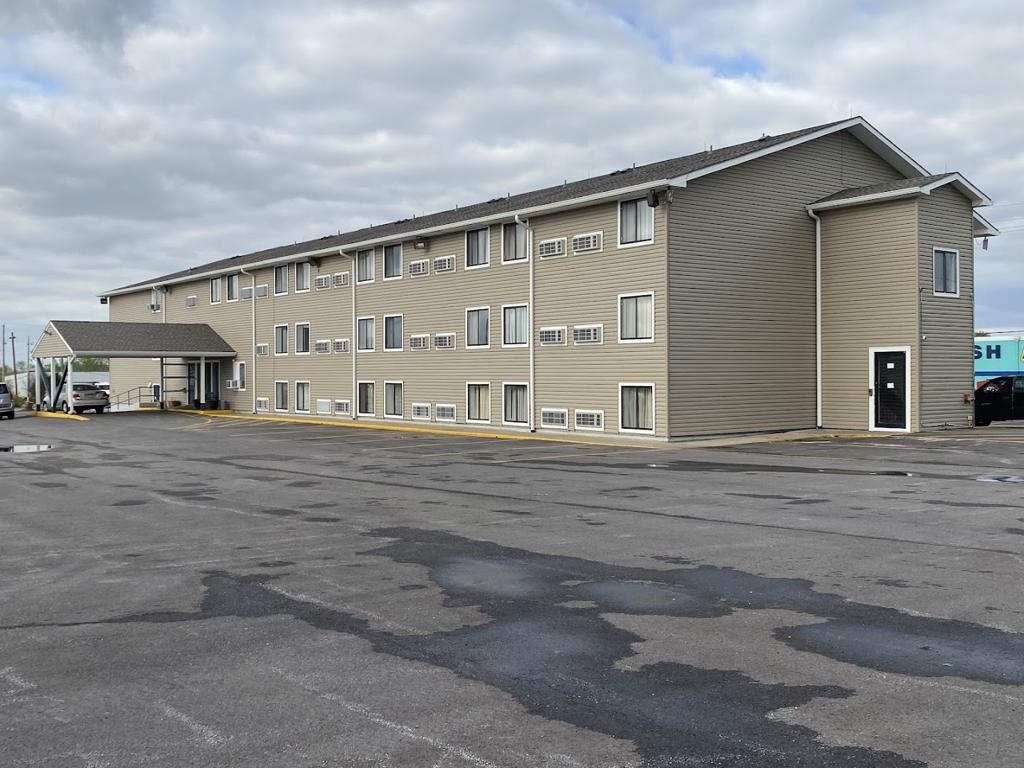 oak-grove-inn-1