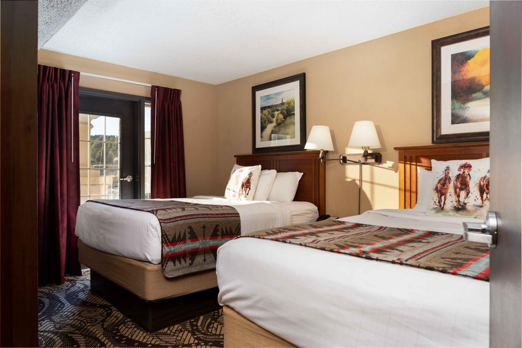 mcm-elegante-lodge-resort-ruidoso-4