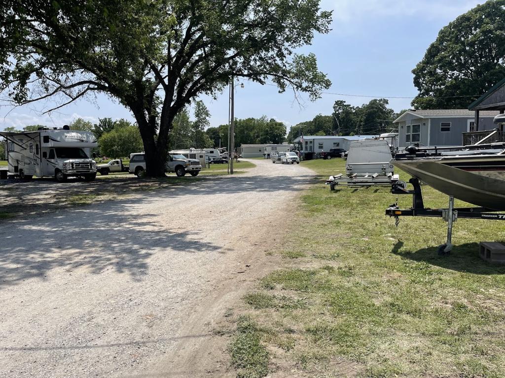 chamberlain-shores-rv-park-at-bernice-bridge-on-grand-lake-event-center-at-bernice-bridge-on-grand-lake-1