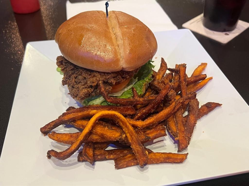 pheasant-run-golf-grill-3