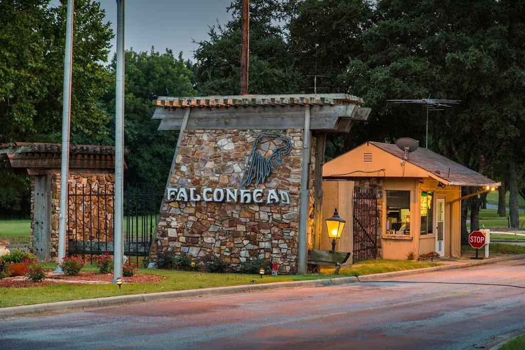 falconhead-resort-country-club-1