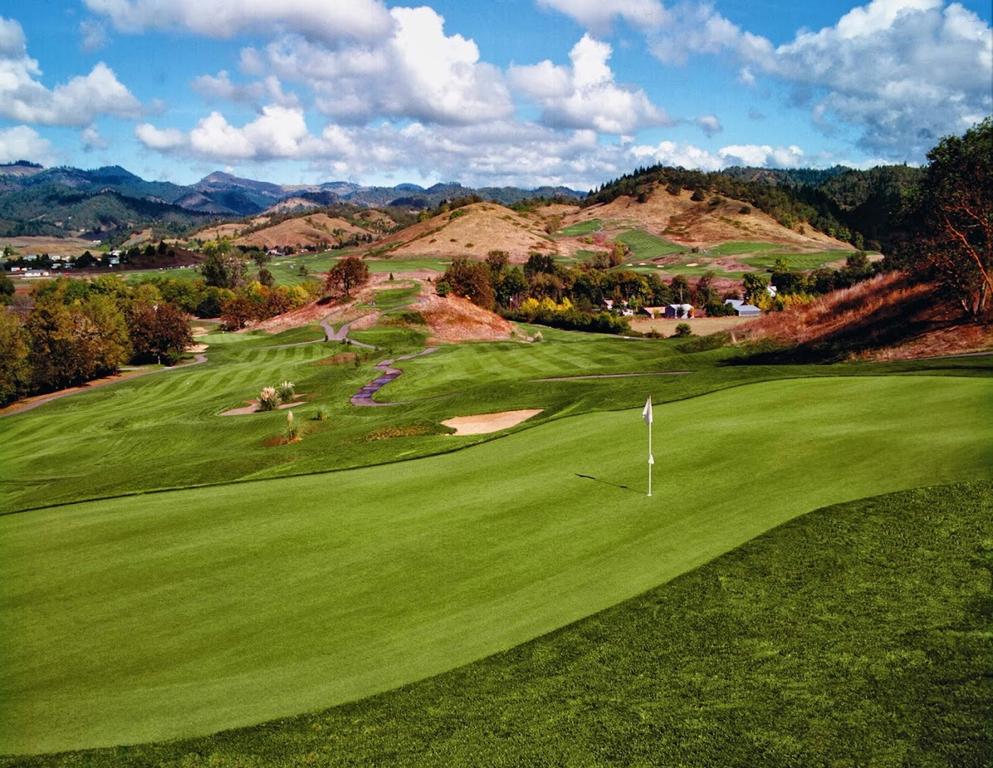 myrtle-creek-golf-club-2