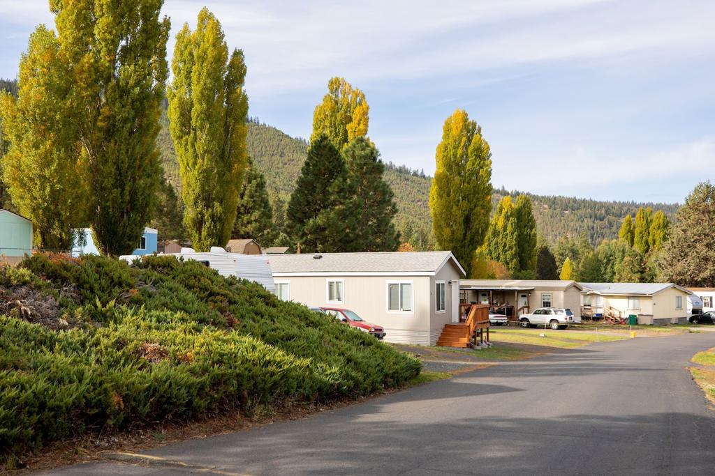 round-lake-rv-mobile-home-park-and-golf-course-2