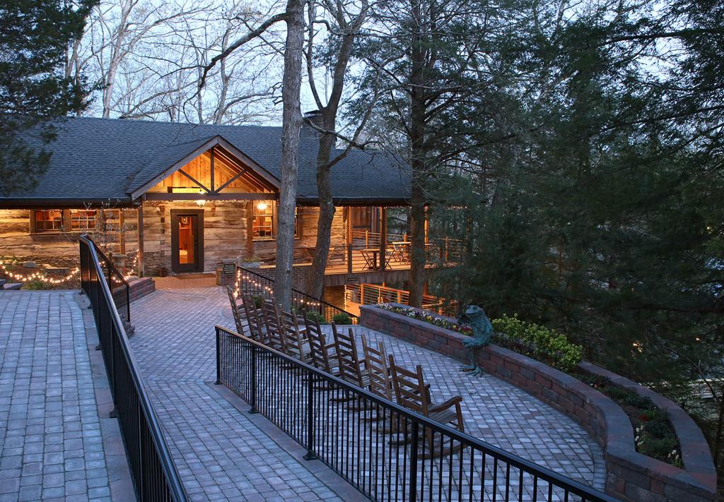 evins-mill-resort-retreat-1