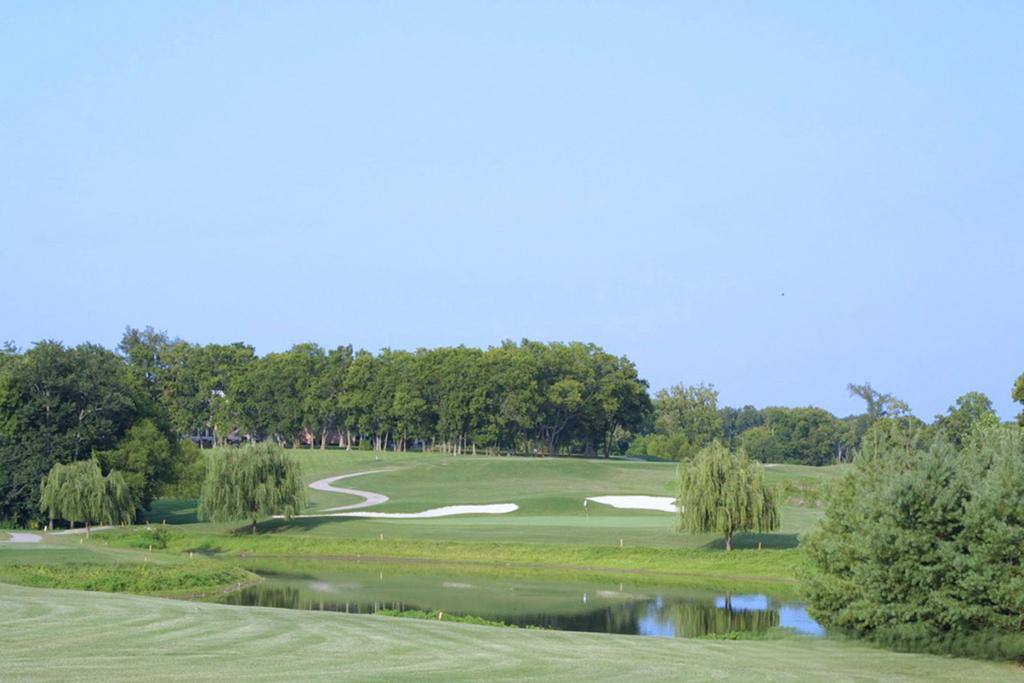 the-club-at-five-oaks-1