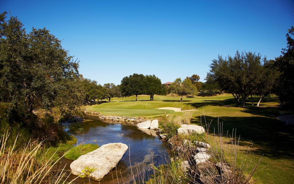 the-hills-country-club-live-oak-clubhouse-1755478805304