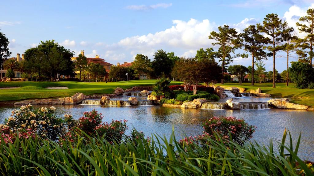 royal-oaks-country-club-1755492807915