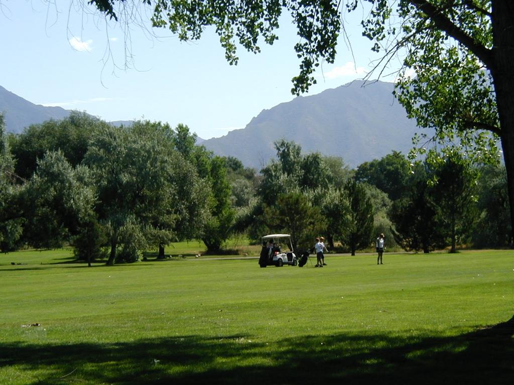 mick-riley-golf-course-1755477317363