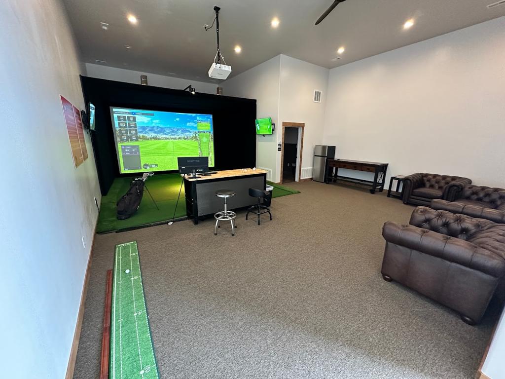 sweet-spot-indoor-golf-1755491840179