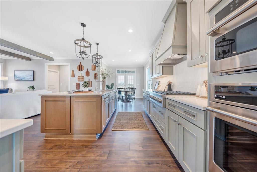 eagle-construction-at-the-meadows-1755472623600