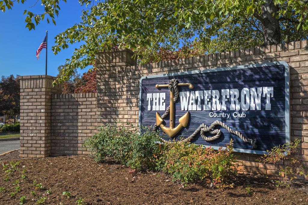 the-waterfront-country-club-2